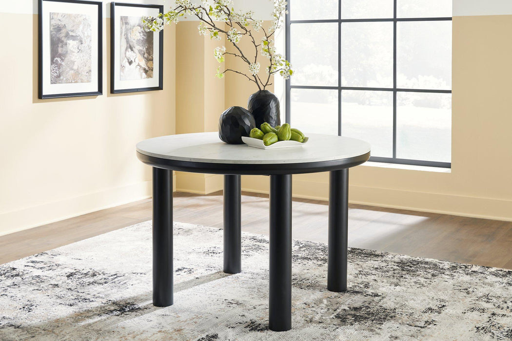 Xandrum Dining Table